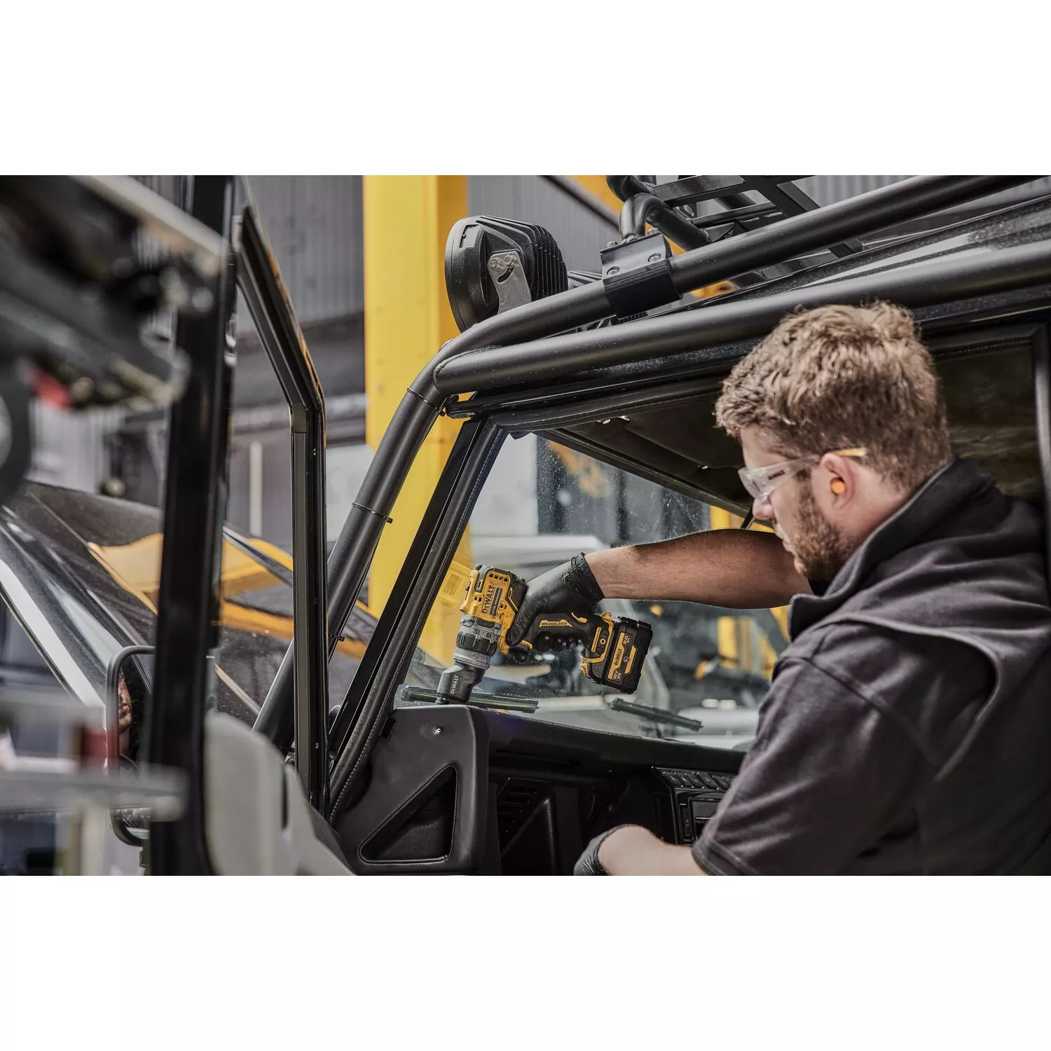 DeWALT DCD703NT 12V Li-ion Accu boormachine body met 4 verwisselbare koppen in TSTAK koffer