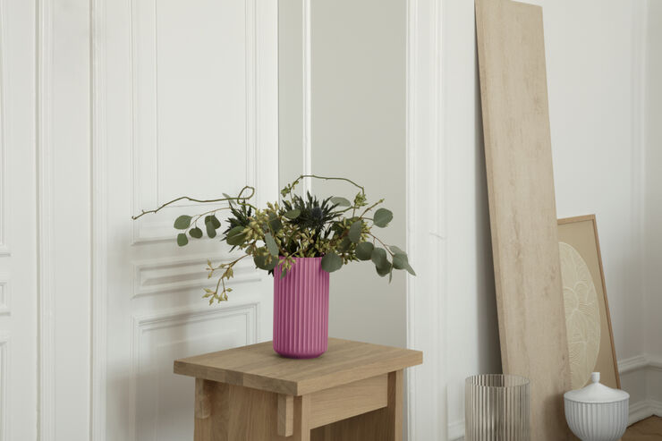 Lyngby Porcelæn Lyngby Vase H20. 5 cm lilla porcelæn Lilla
