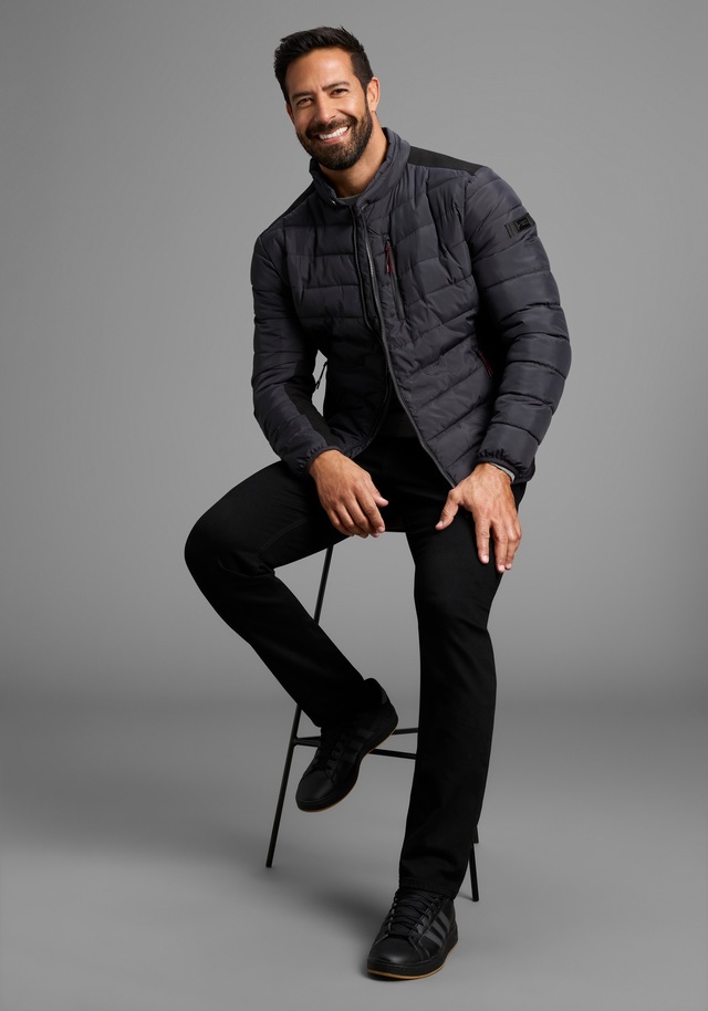 Man's World Steppjacke ohne Kapuze mit Reissverschlusstaschen,  mit Brusttasche,  mit Innentaschen