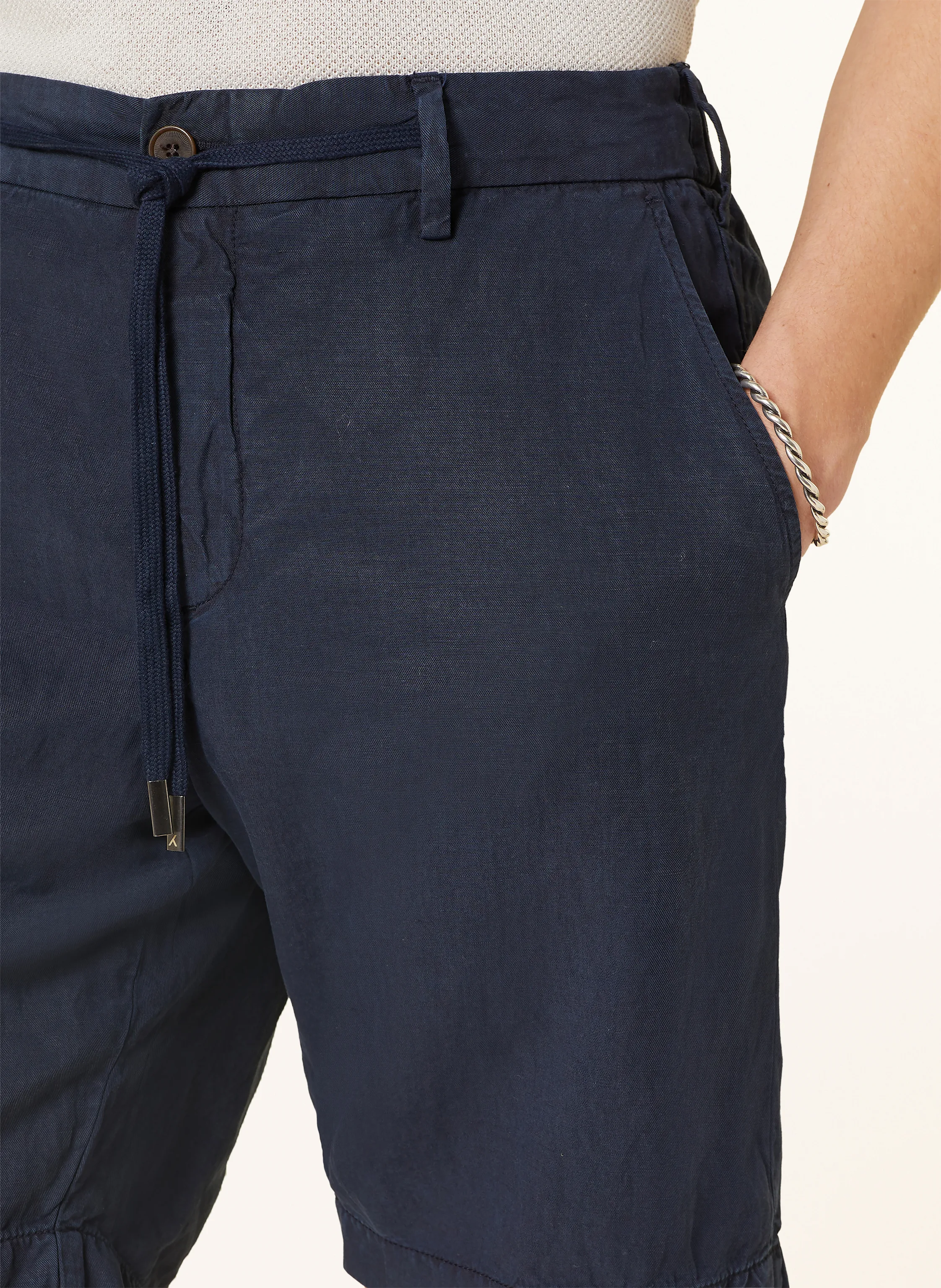 MYTHS Shorts LIN LYO