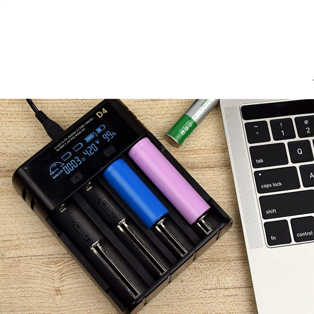 4-fach USB Batterieladegerät Akkuladegerät mit LCD Display für Li-Ion-Akkus AA / AAA / 18650 - Schwarz