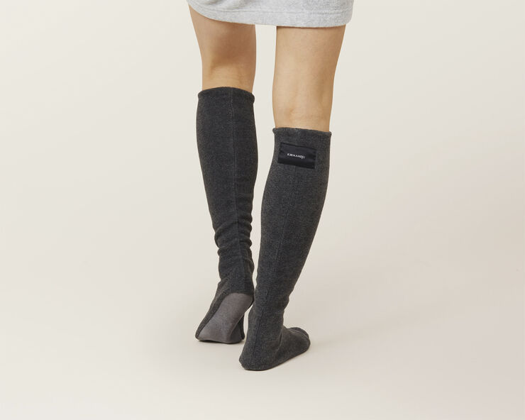 Karmameju Skincare COZY fleece sokker, Koksgrå Koks grå