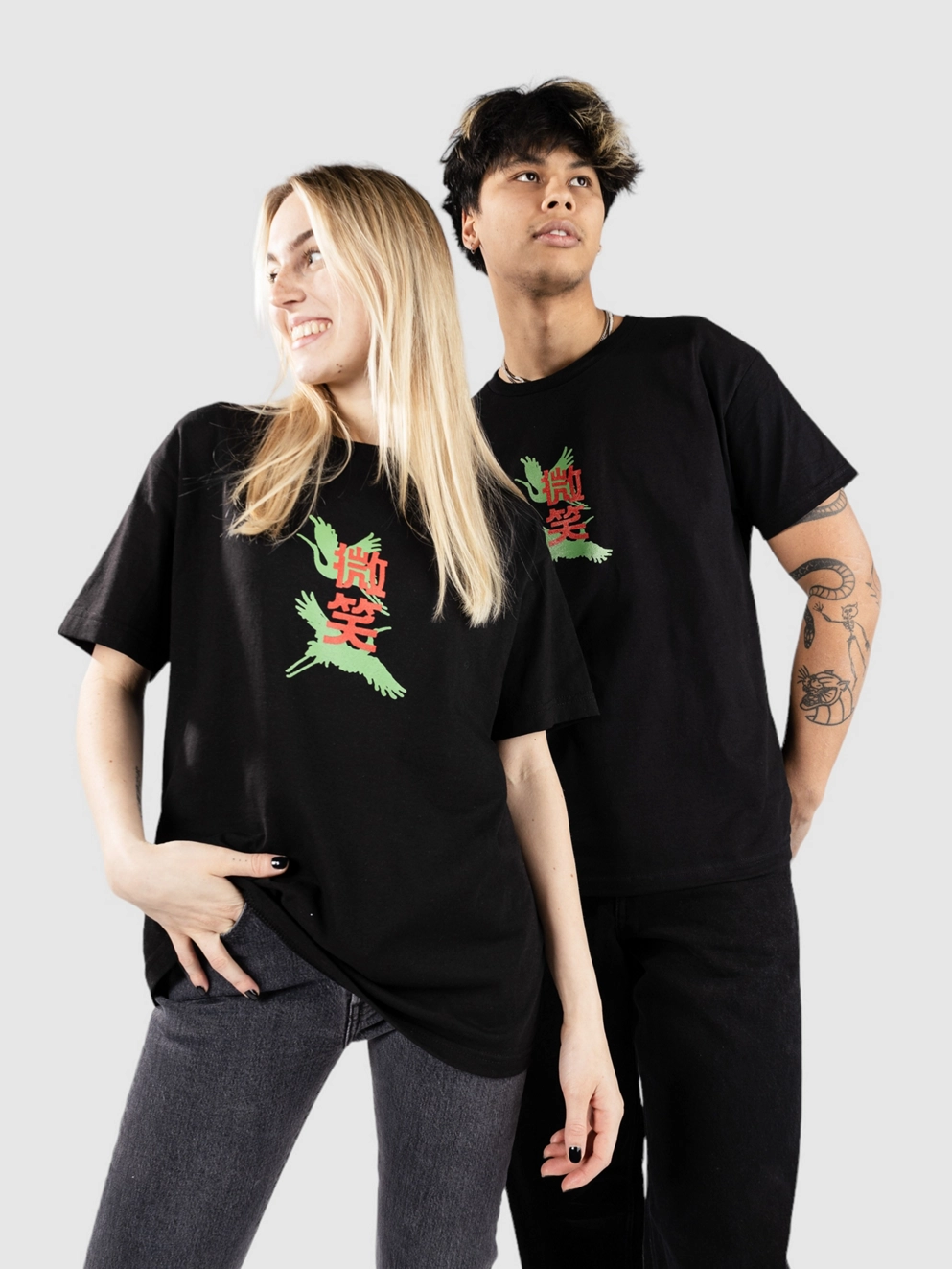 Smile And Wave Garden Sky T-Shirt black