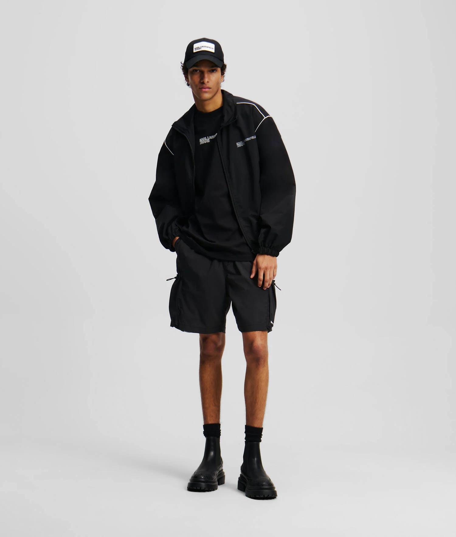 T-SHIRT À PASSEPOIL - Noir