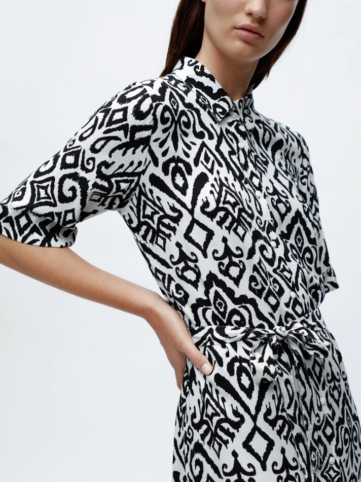 Vestido midi com cinto combinando - Preto/branco
