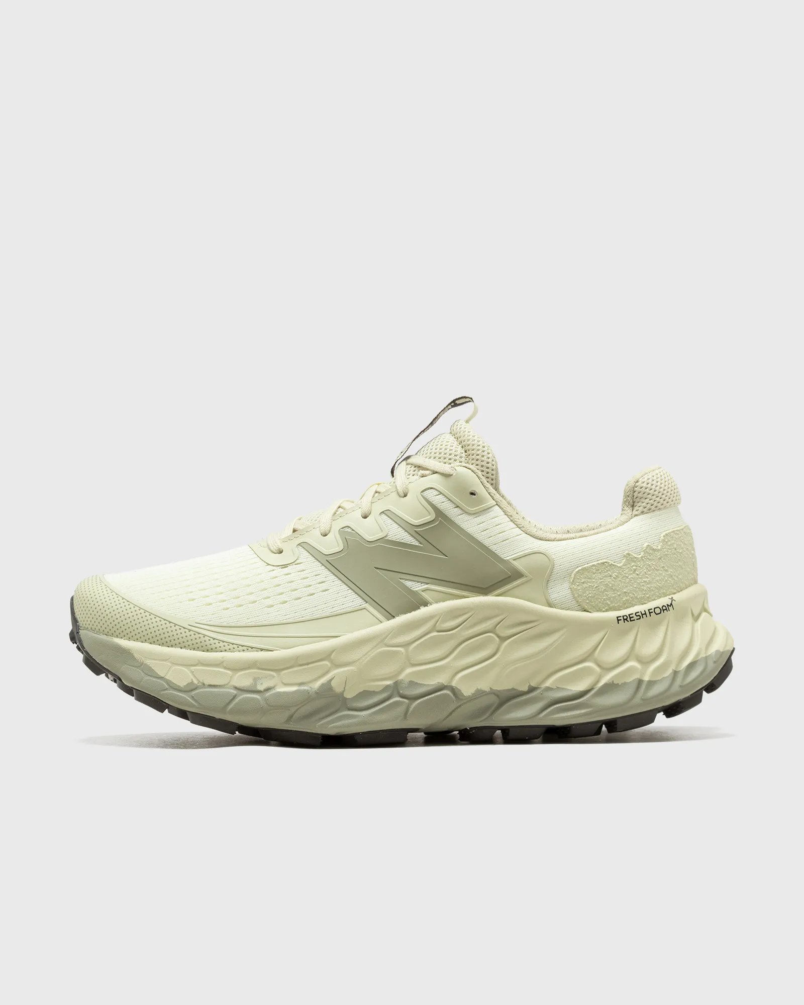 New Balance Fresh Foam More Trail v3