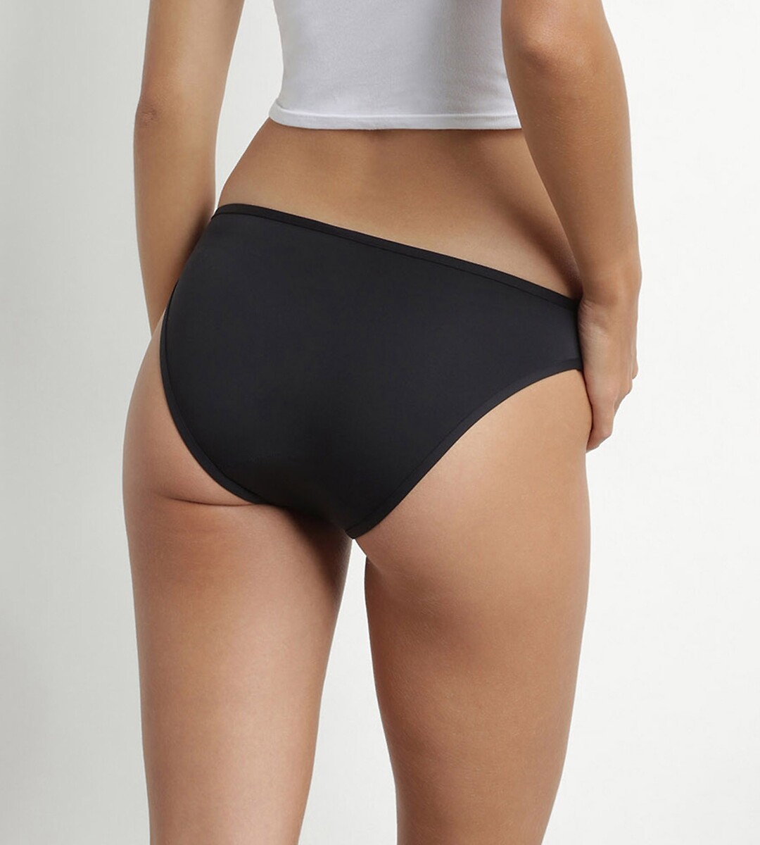 DIM<br>Maiô menstrual para fluxo menstrual moderado a intenso PR