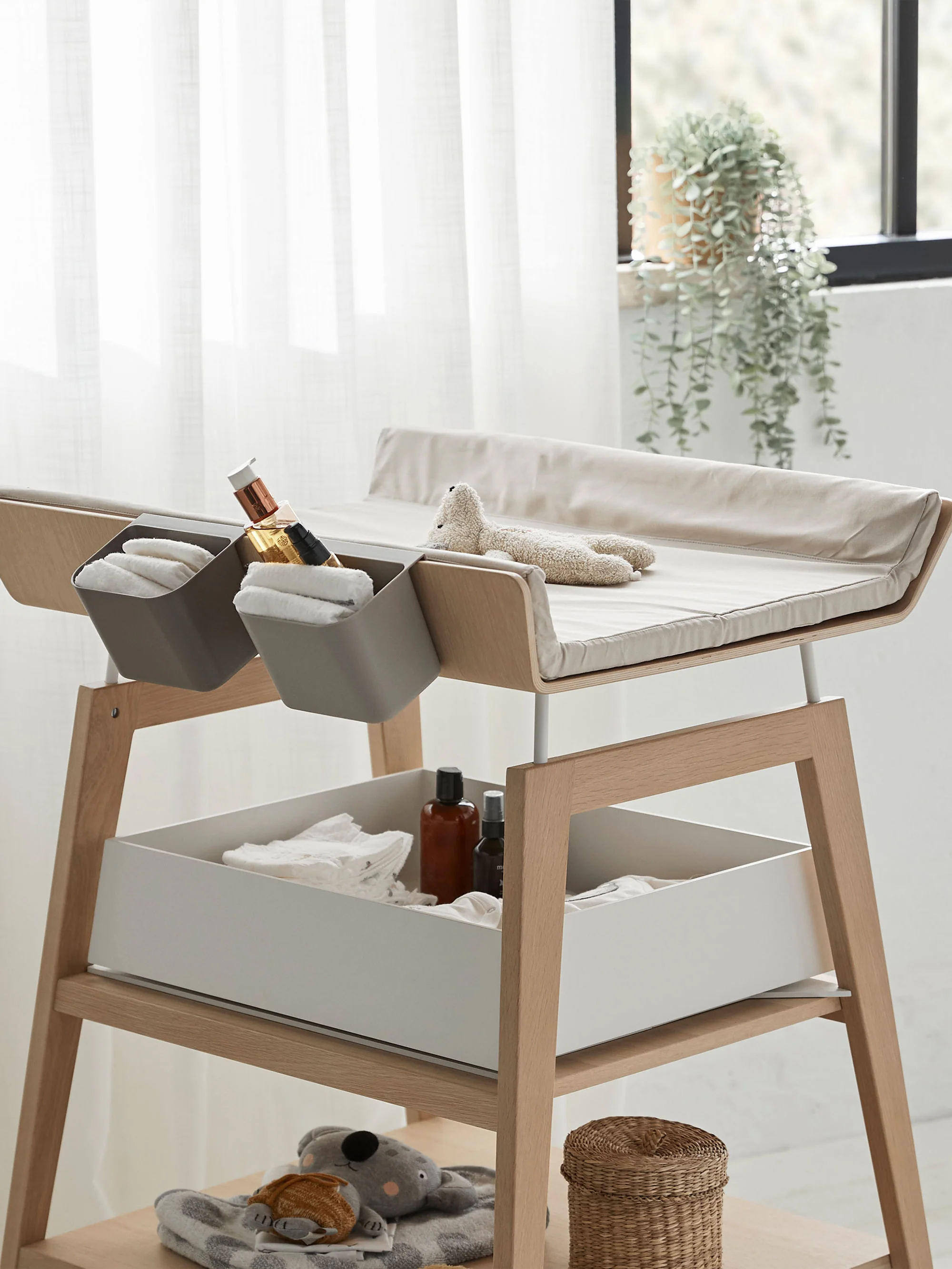 Kussenhoes voor de aankleedtafel Leander Linea