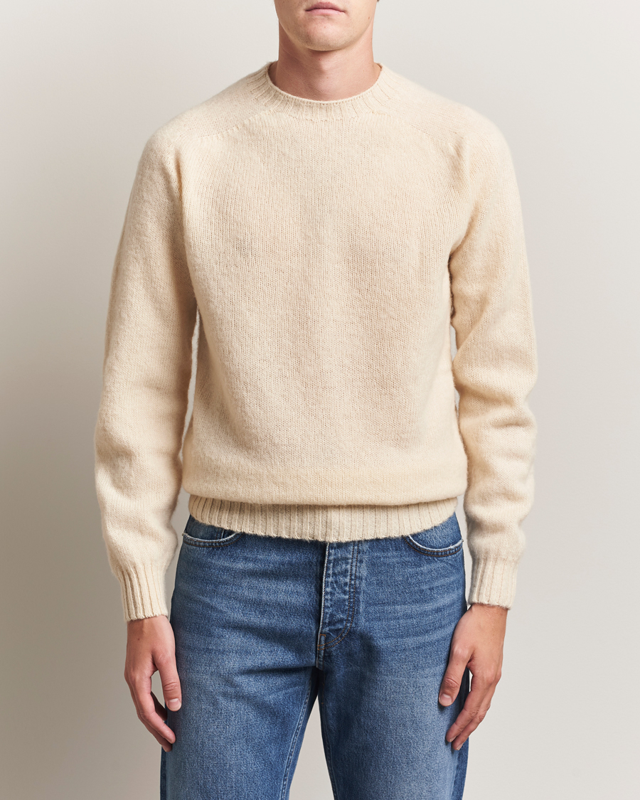 Harley Of Scotland Brushed Supersoft Lambswool Crewneck Vanilla