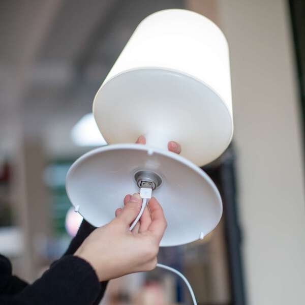 Koziol LIGHT TO GO mobile Leuchte mit integrierter Powerbank
