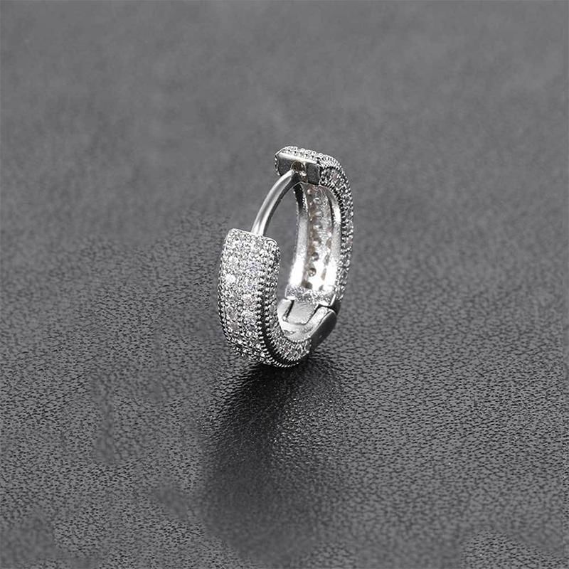 Lilafey - Huggie-oorbel met strass
