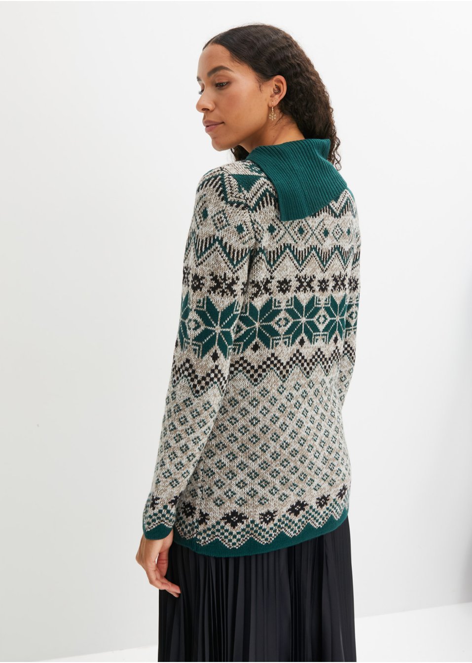 Pull à col roulé avec fente