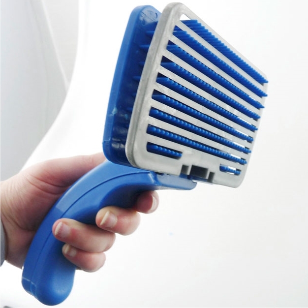 Brosse auto-nettoyante
