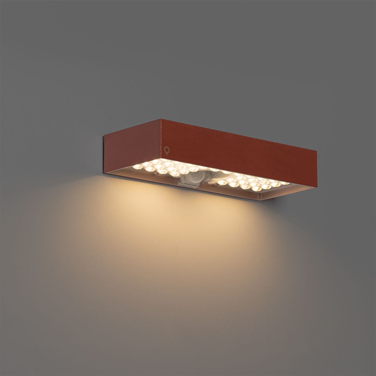 Buiten wandlamp rood met dimlicht en sensor op solar - Kayo