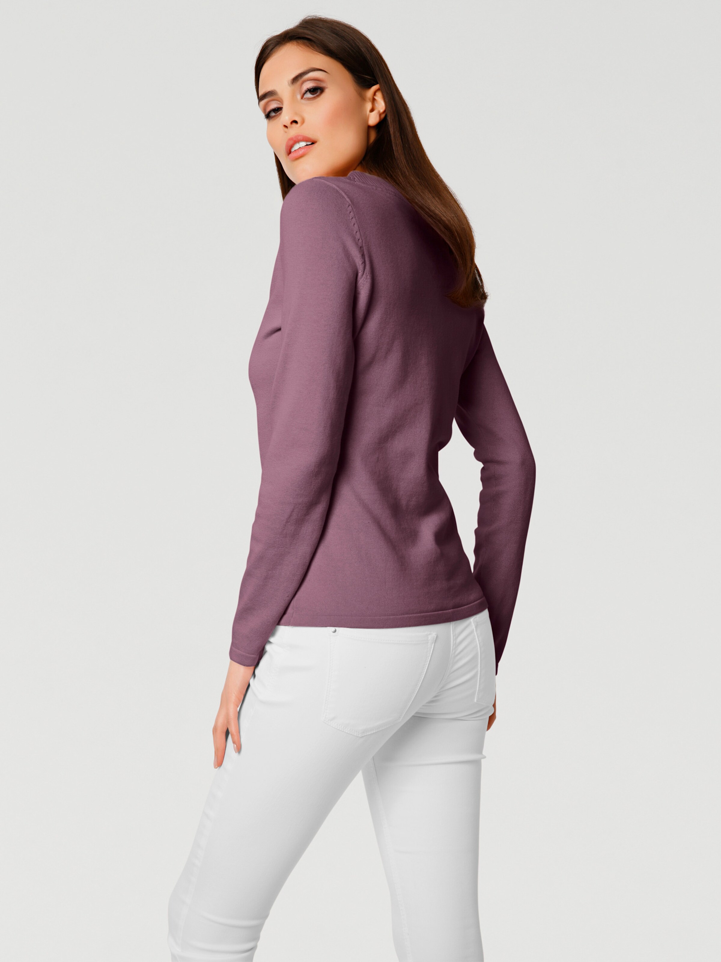 V-Pullover
