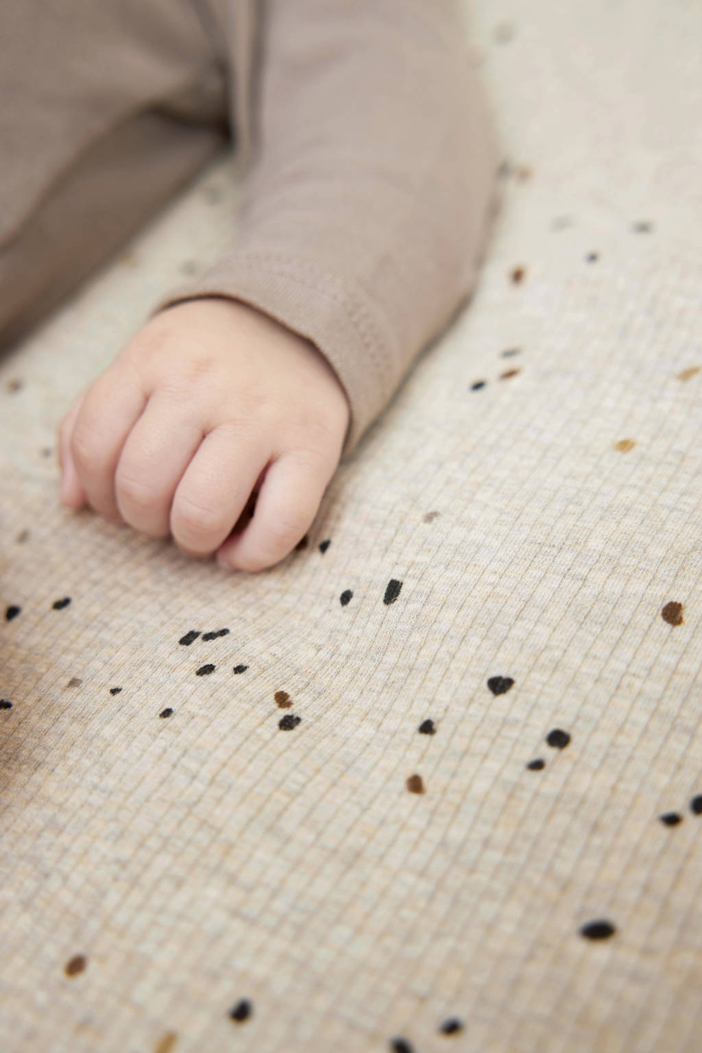 boxkleed Rib Mini Spot sand melange