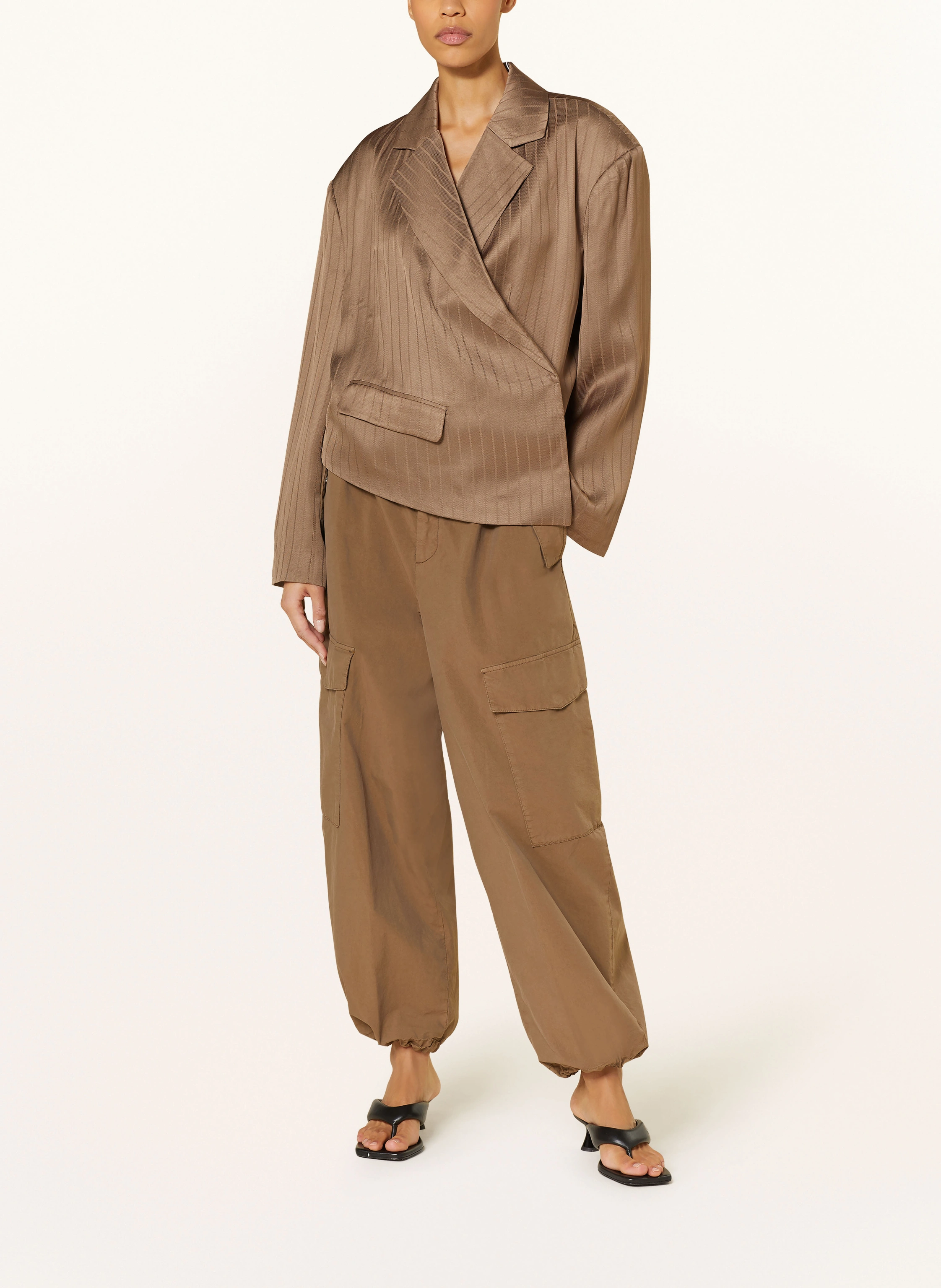 REMAIN Satinblazer