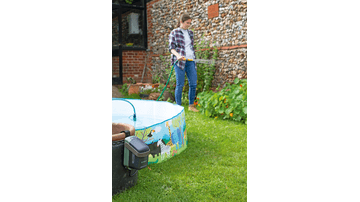 Bosch - GardenPump 18V-2000 (batteri og oplader inkluderet)