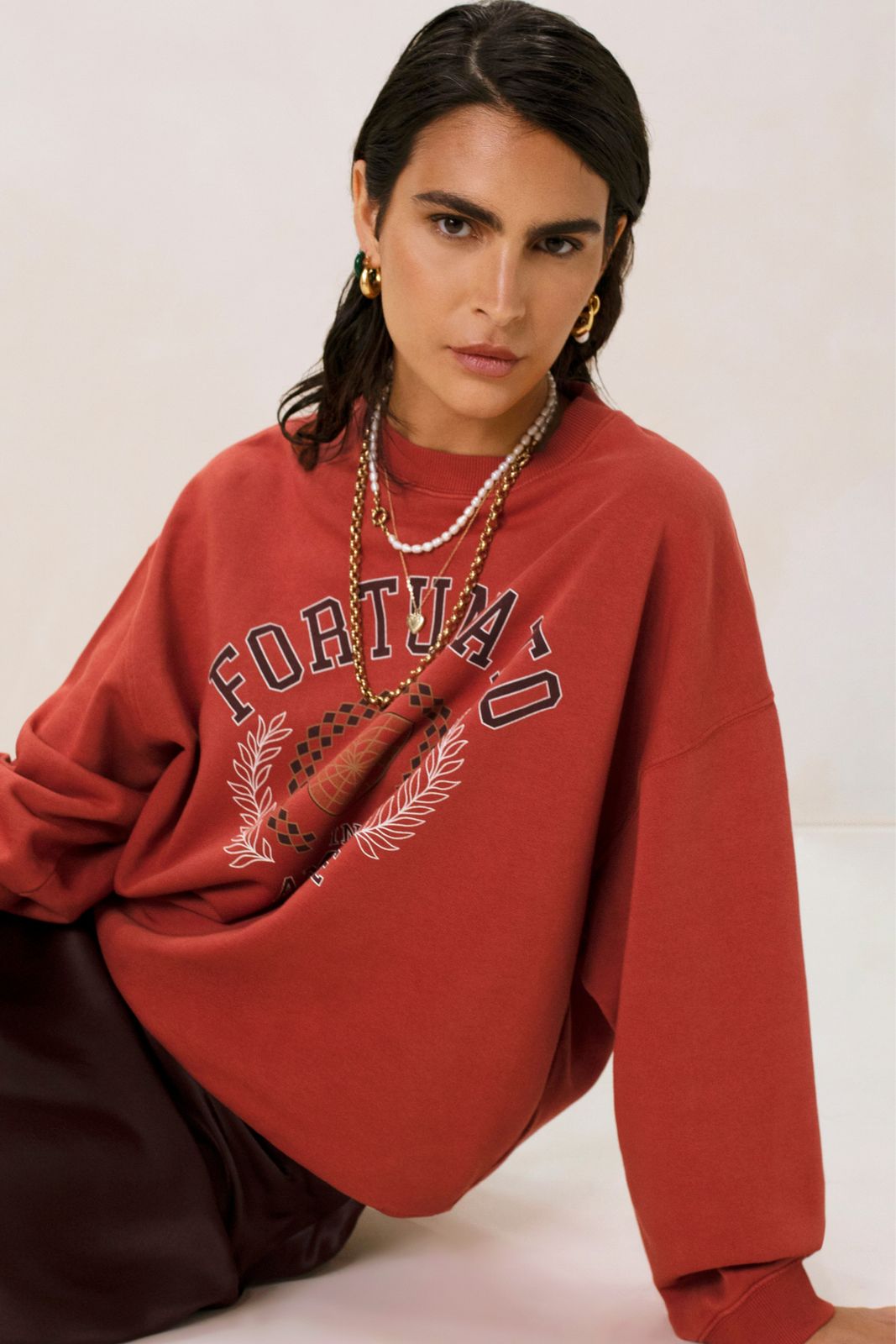 Rode sweater met print