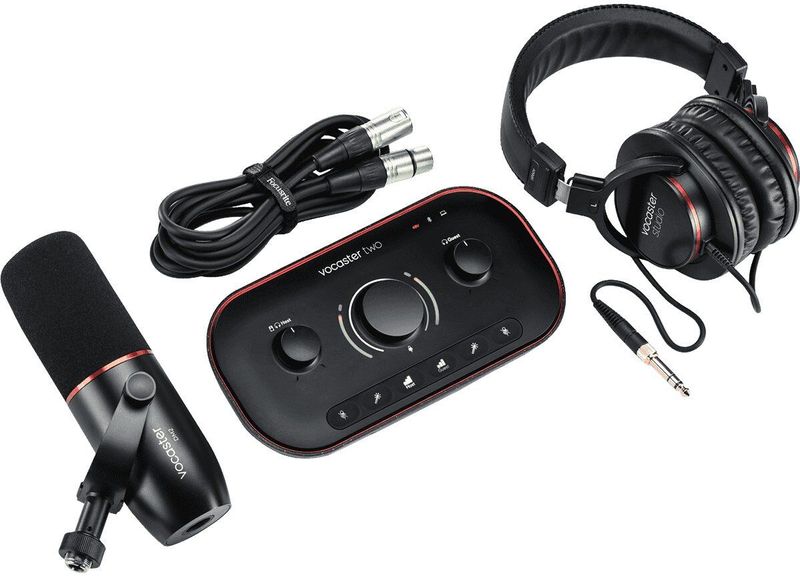 Focusrite Vocaster Two Studio - Audio interface podcasting set