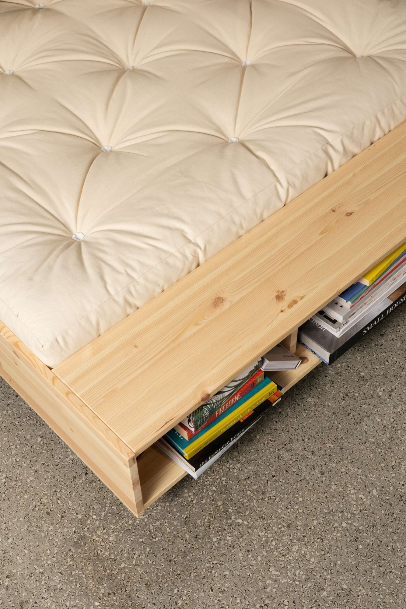 Karup Design Stauraumbett »Merge Bed Bettgestell m. integrierter Bank m. Stauraum, mehrere Grössen« inkl. Lattenrost, excl. Matratze, FSC®-zertifiziertes Massivholz
