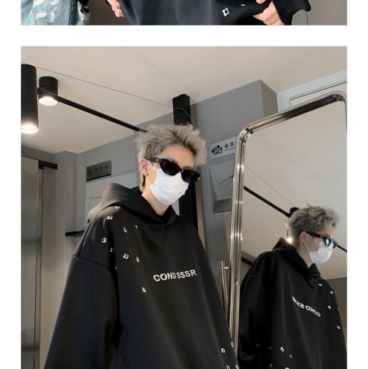 Kimeya - Sweatshirt met ronde hals en tekst, met verlaagde schouders
