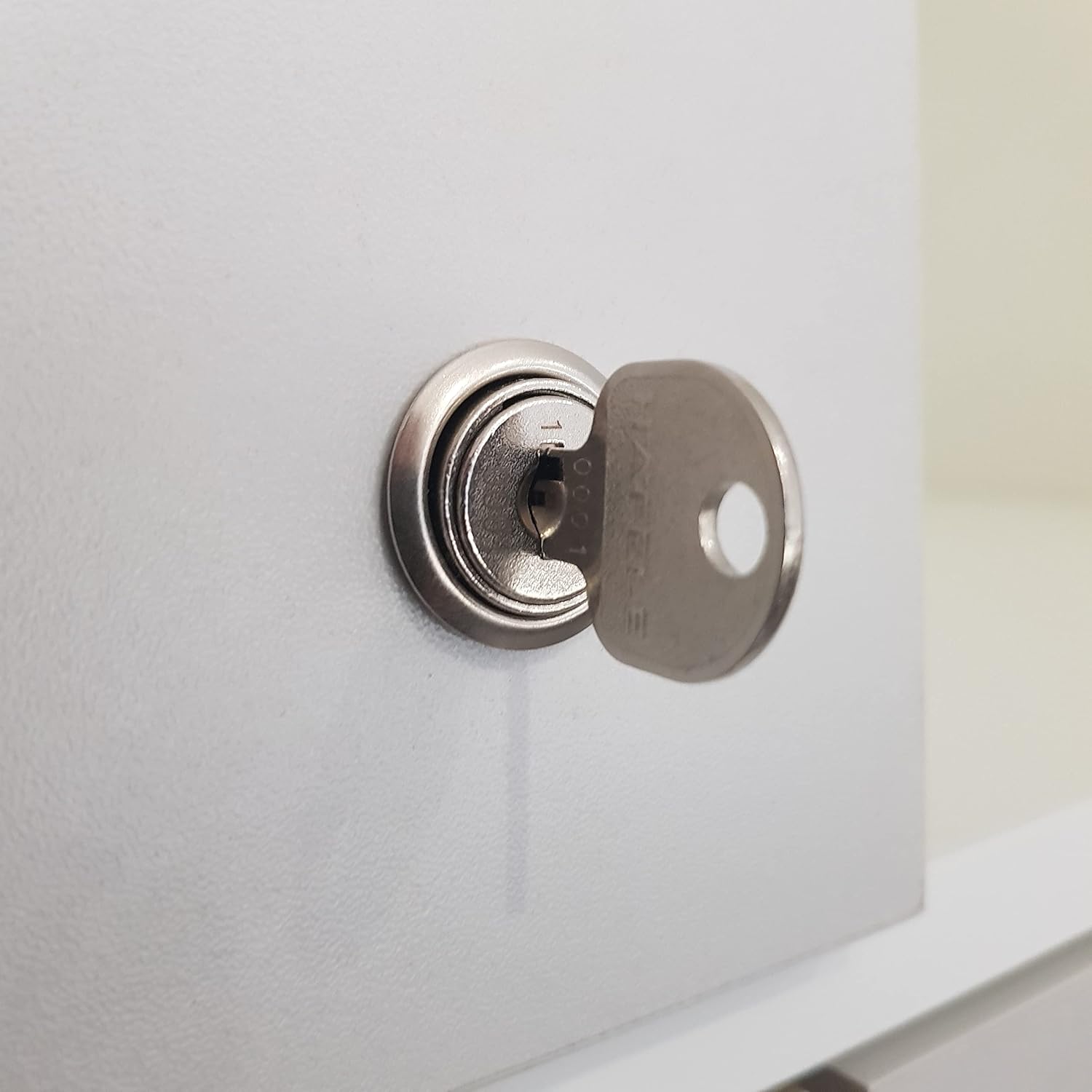 mutatio Ordnerschrank Abschließbar Schrank Hochschrank 80,2 cm x 214,7 cm x 35 cm Büroschrank Allzweckschrank Mehrzweckschrank Regal Mit Türen (Aktenschrank 4 TRG., Weiß)