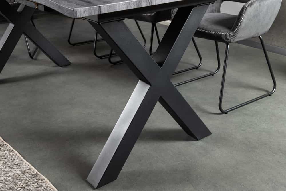 Ausziehbarer Esstisch WILD 180-220cm grau gekälkt Wildeichen-Design Baumkante schwarz