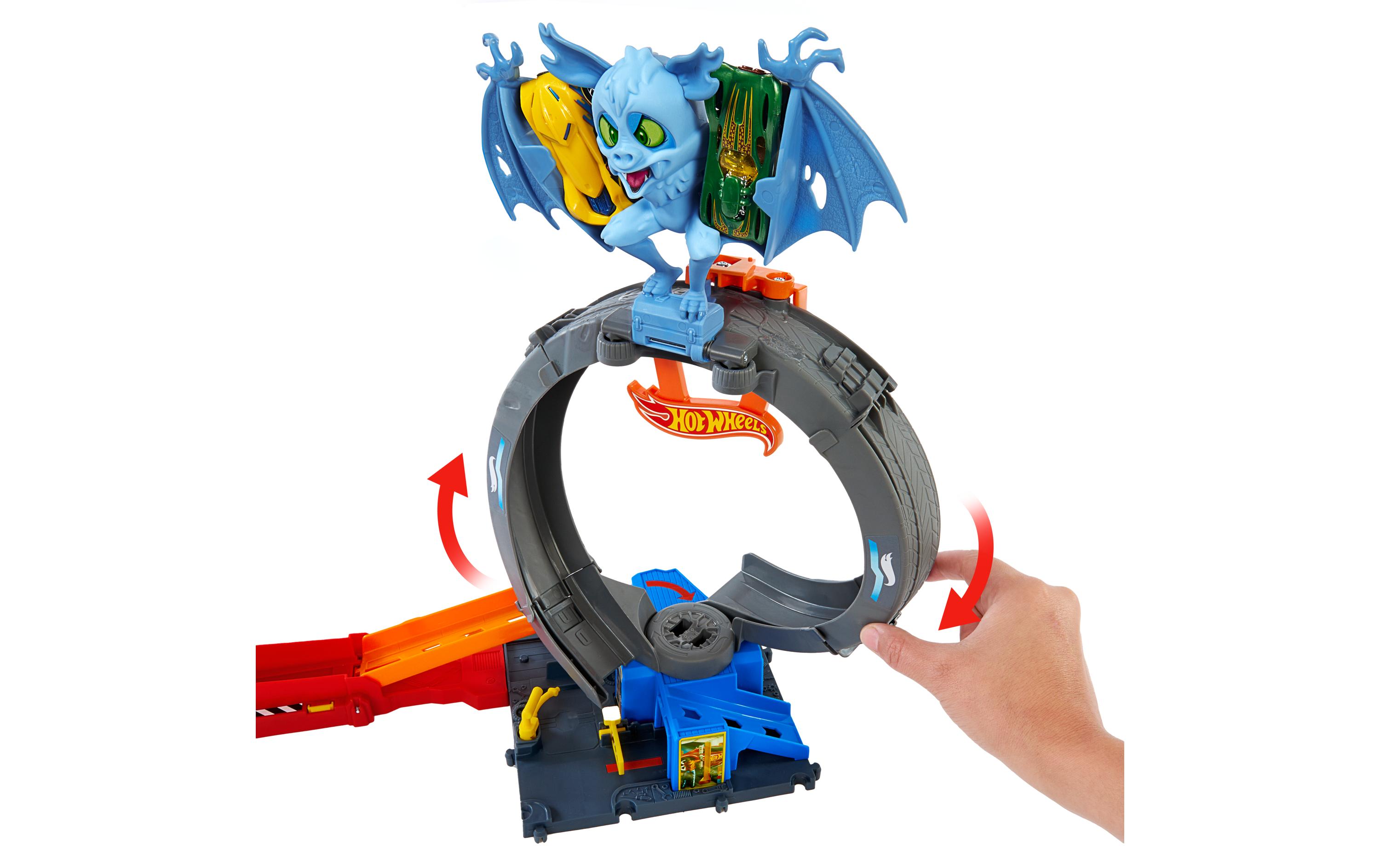 Action Cars Hot Wheels City Nemesis Bat vs Tire ShopFledermaus-Spielset mit Spielzeugauto