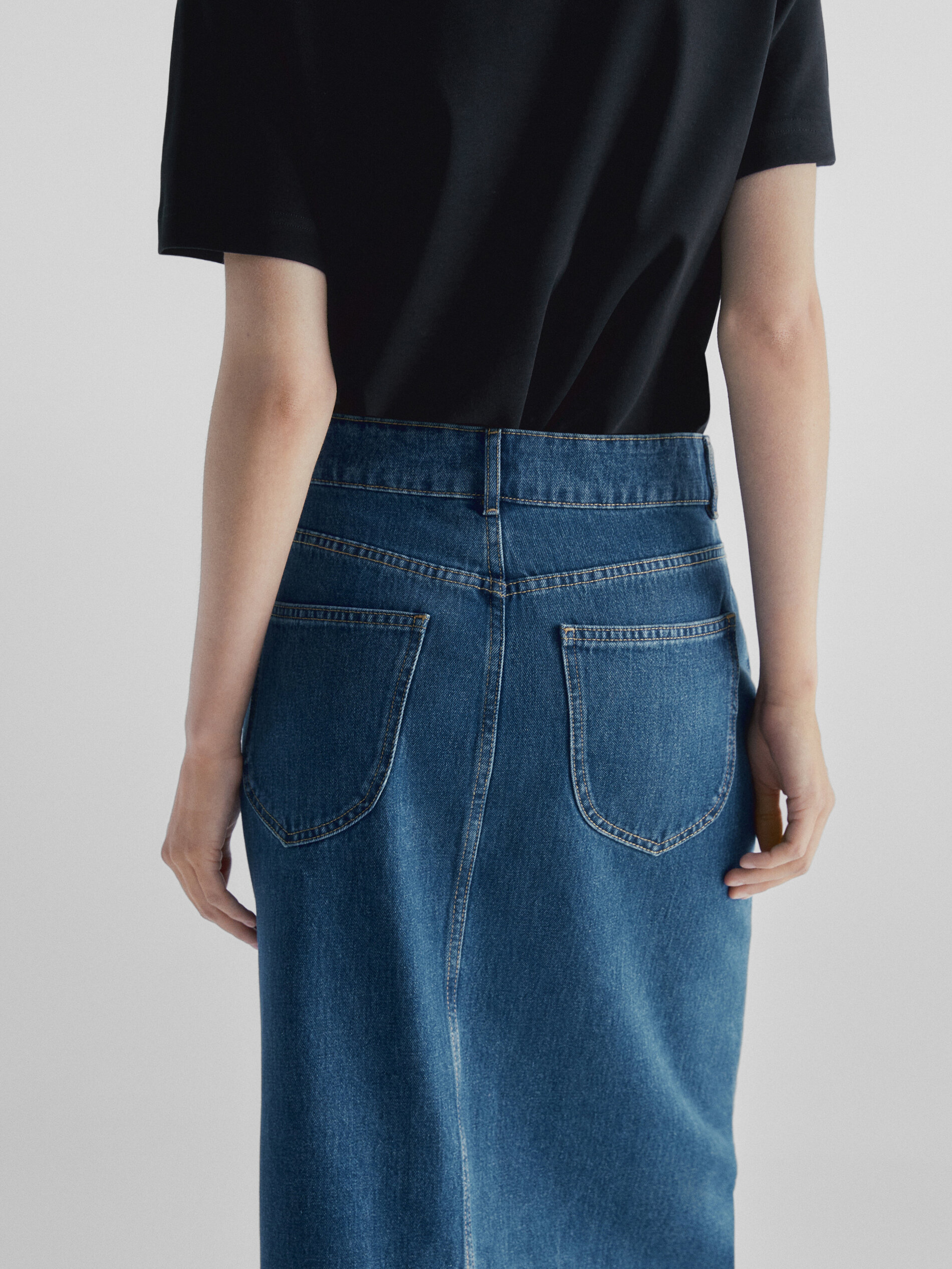 Saia midi jeans de cintura alta - AZUL MÉDIO