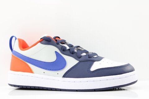 Nike Sneaker