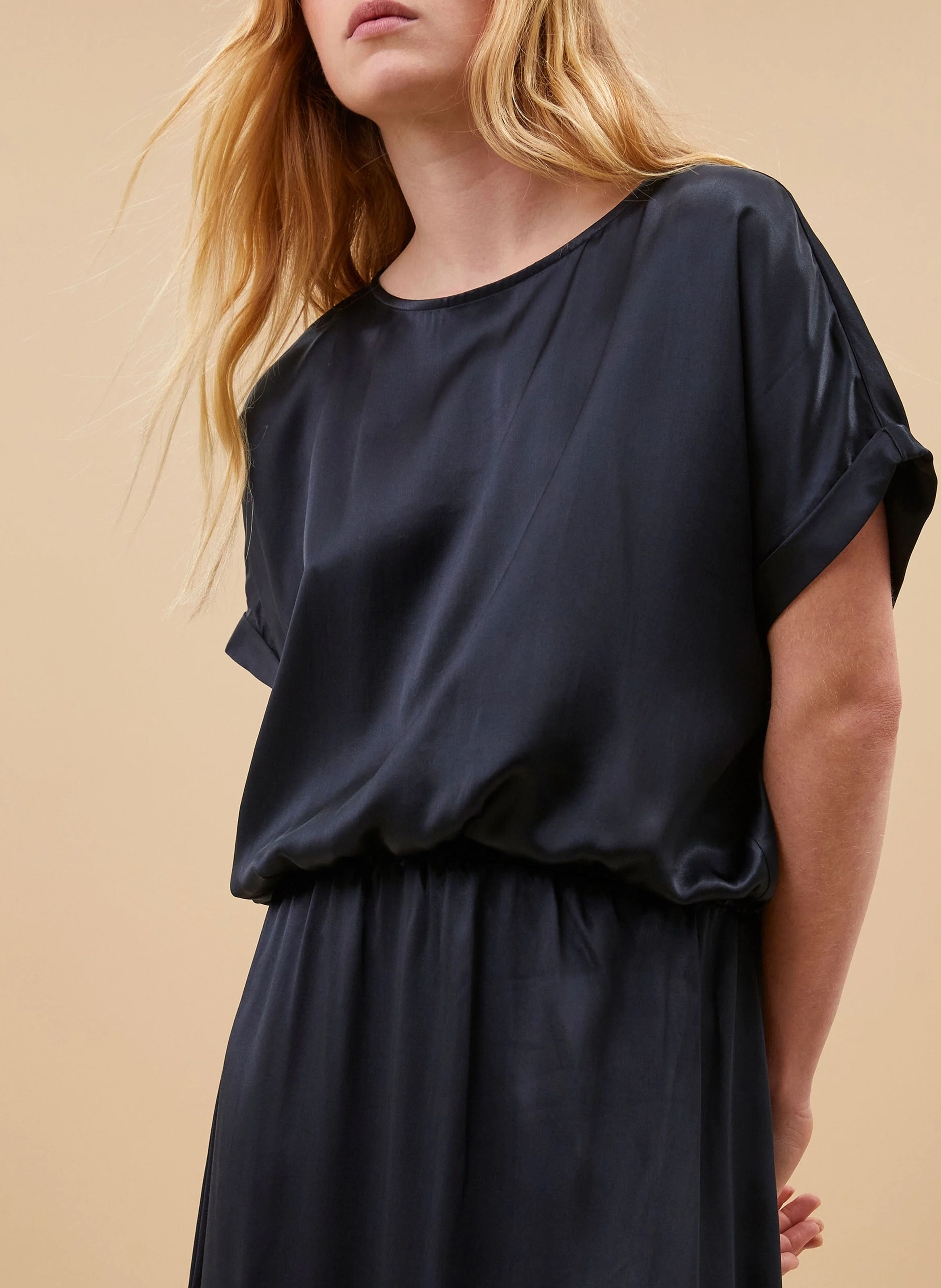 LUMA - Top col rond satiné | Bleu