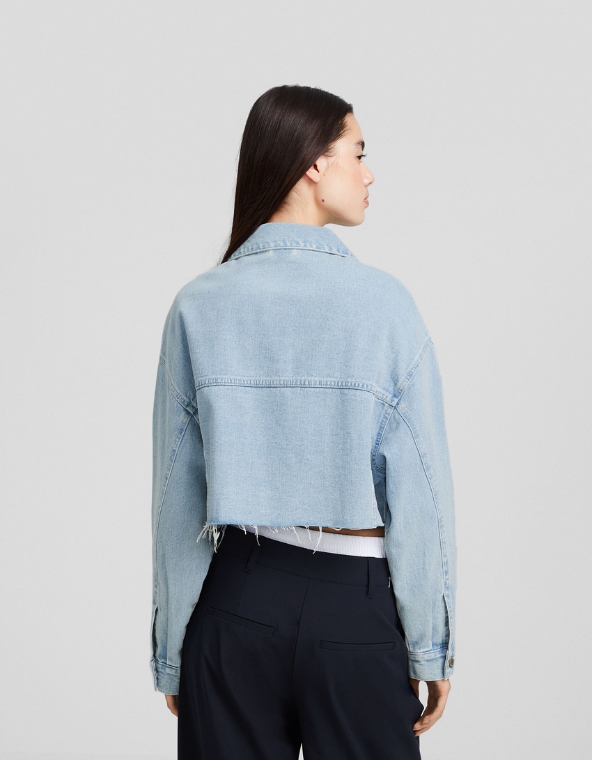 Jaqueta jeans curta