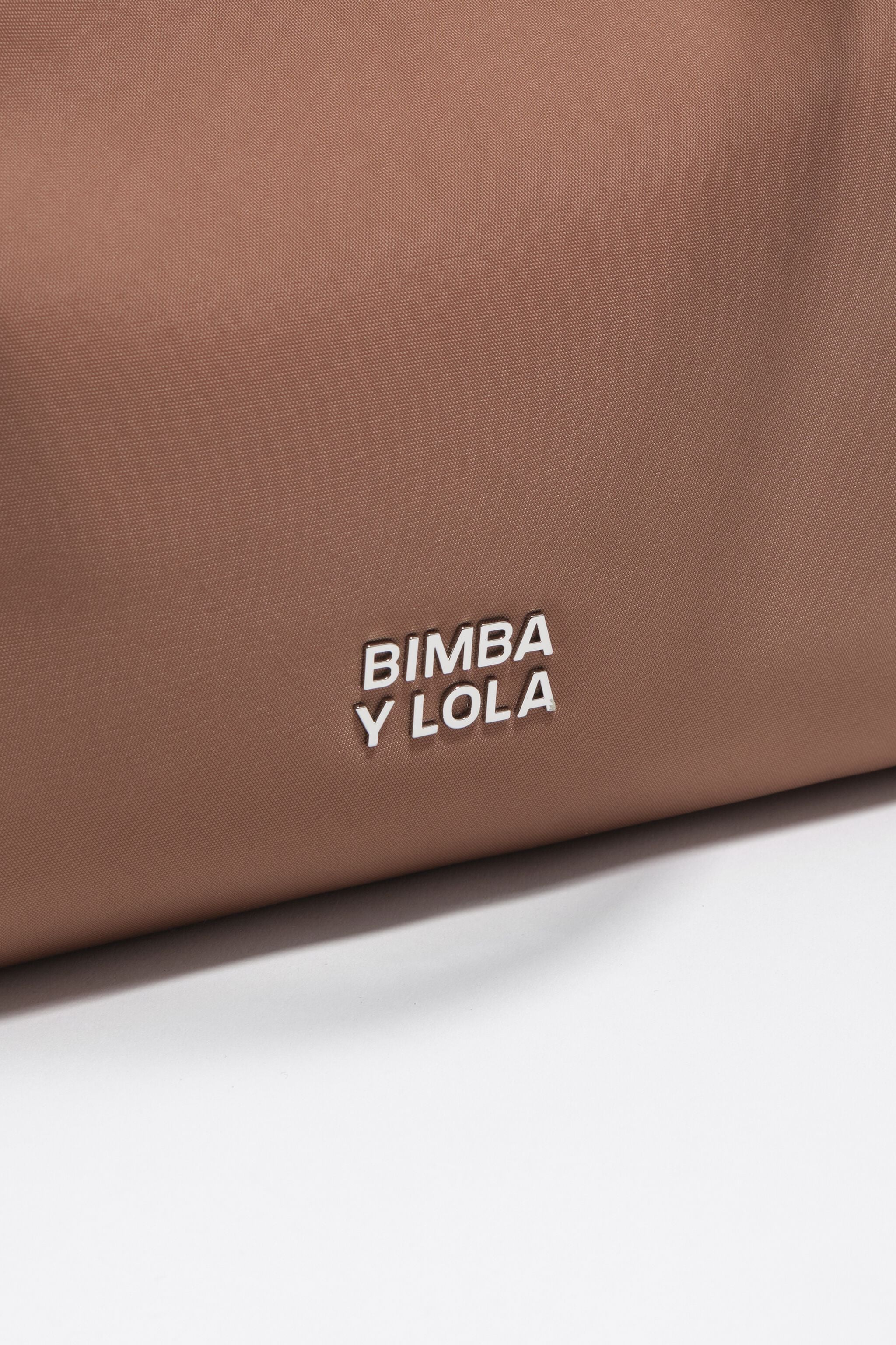 Bolsa torrão grande em gabardine Chihuahua