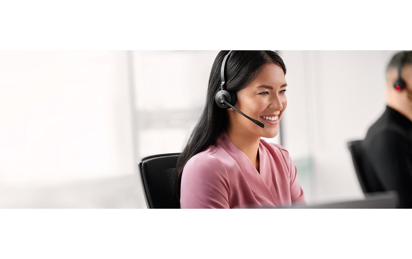 Headset Engage 55 MS Duo USB-C<br>Professionell klingende Anrufe. Ganz gleich, wo Sie arbeiten