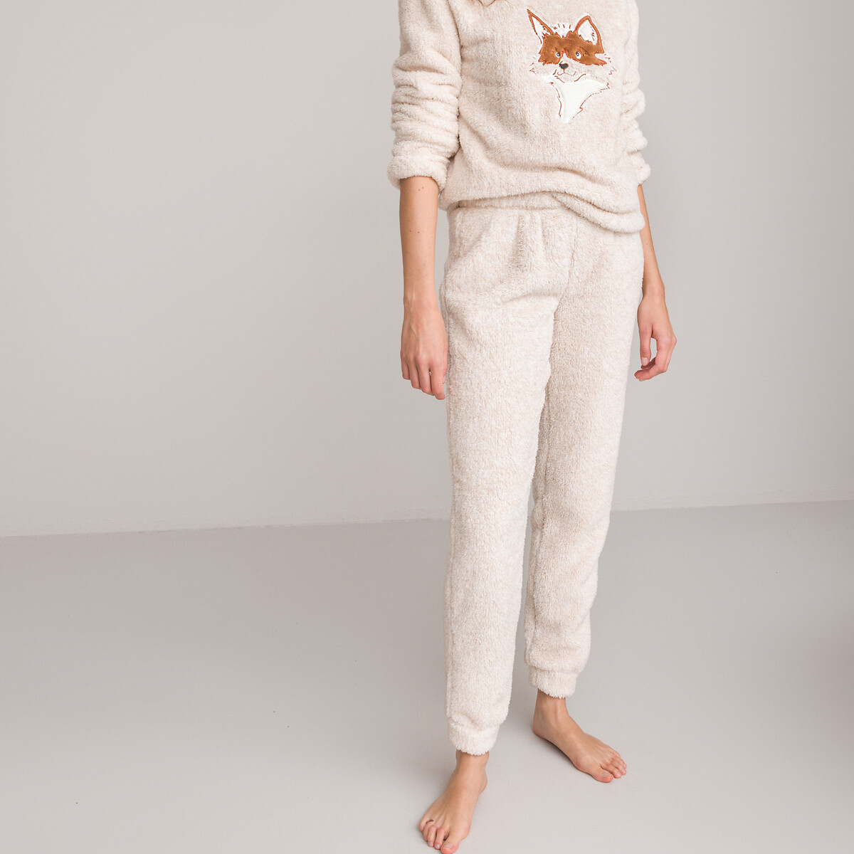 SO'HOME<br>Pijama de sherpa, bordado