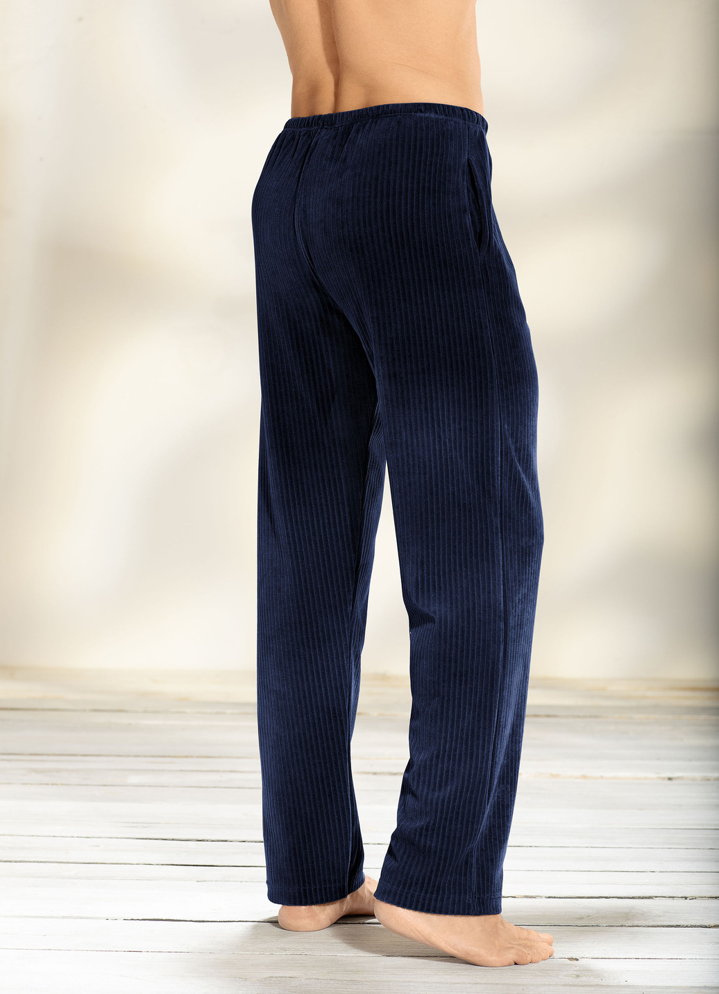 Hose mit bequemem Dehnbund rundum in 2 Farben