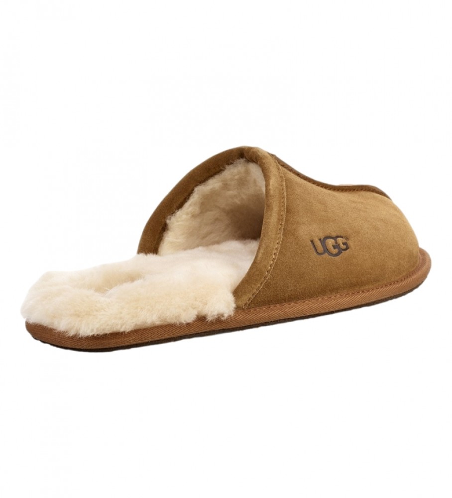 Pantufas UGG M Scuff em couro marrom para uso doméstico
