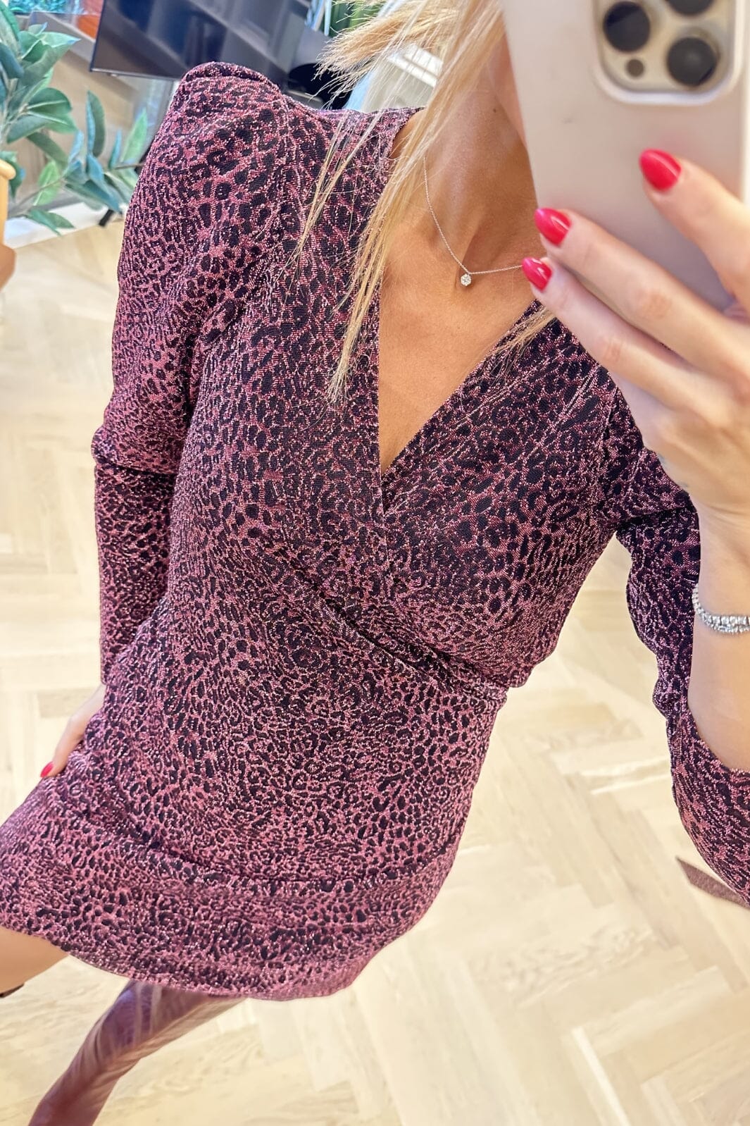 Valentin Studio Josie Leo Dress s rosa