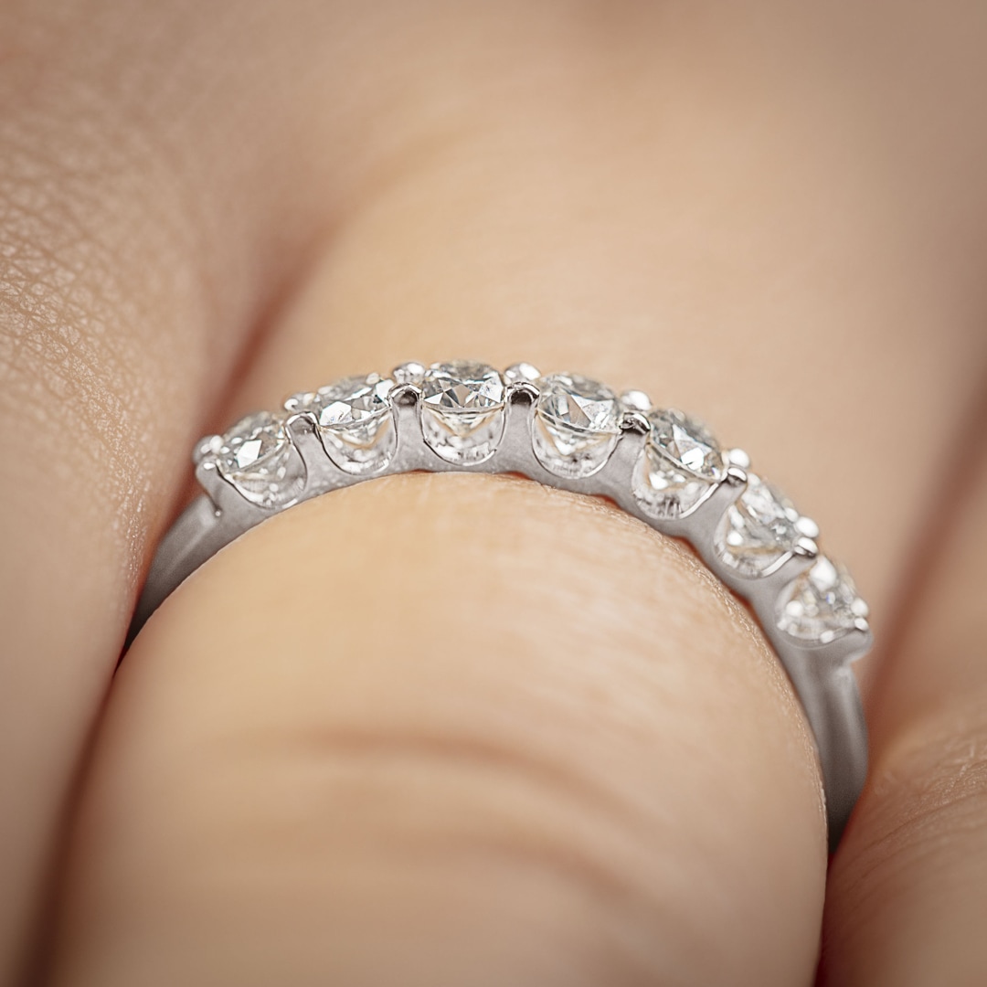 0.50 Karat Diamanten Mémoire Ring 750/18 K Weissgold
