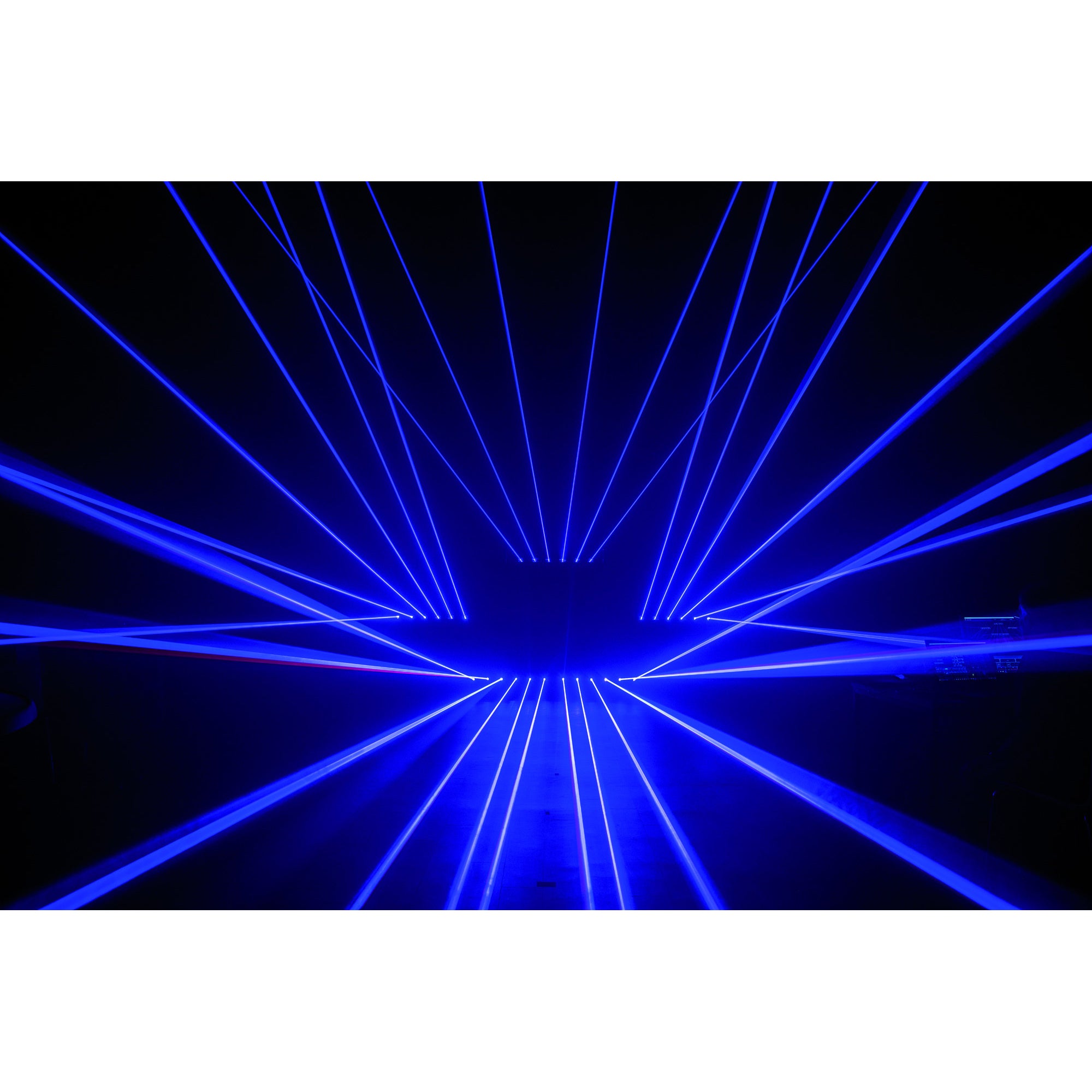 Showtec Galactic RGB-6-751 fat beam laser