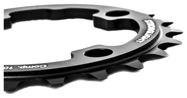 Plateau Intermédiaire STRONGLIGHT XTR 05 FC-M960  32 Dents  Entraxe 102mm  Noir