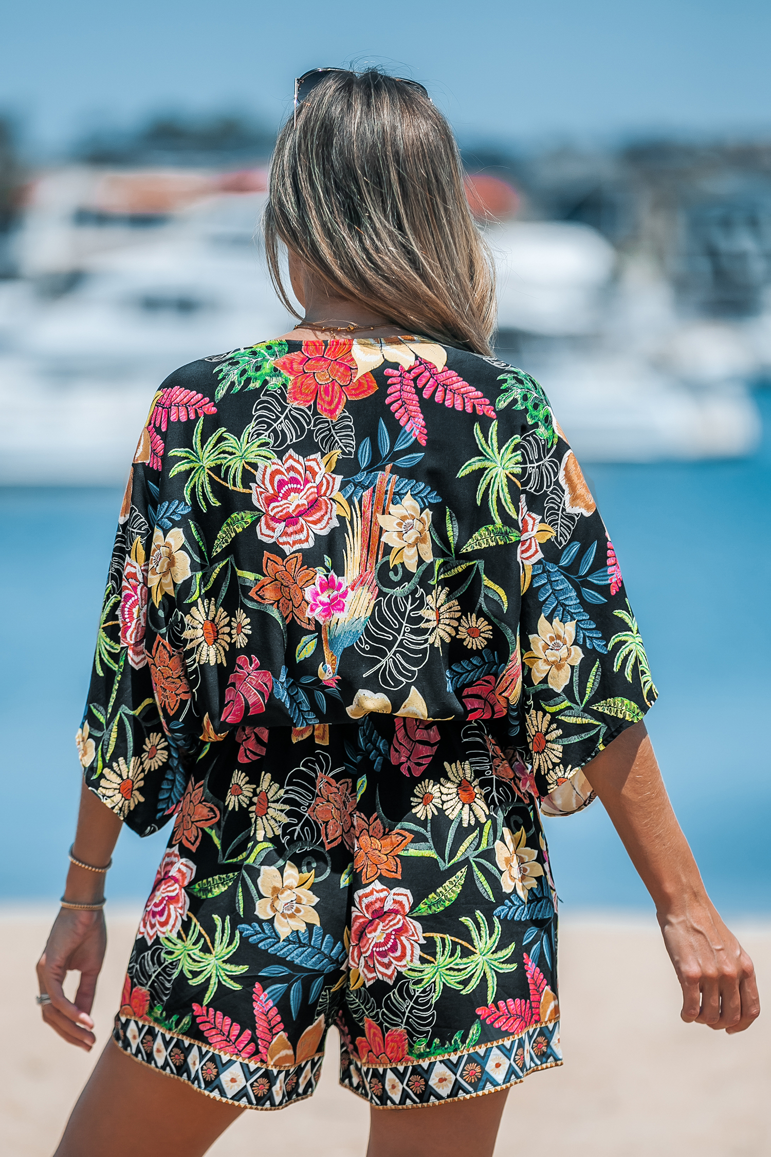 Combishort avec taille à nouer et imprimé floral