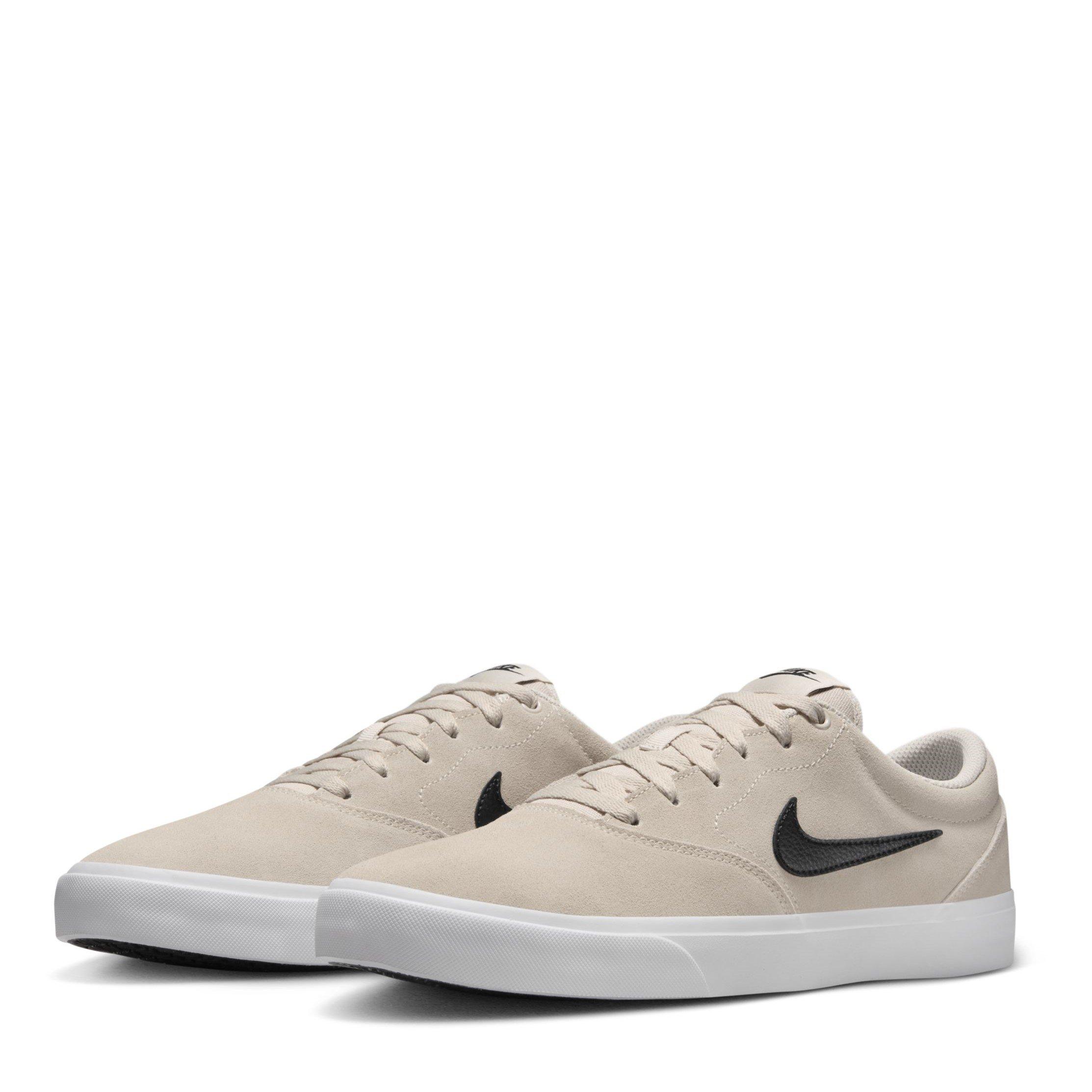 Nike Charge Low Trainers Mens