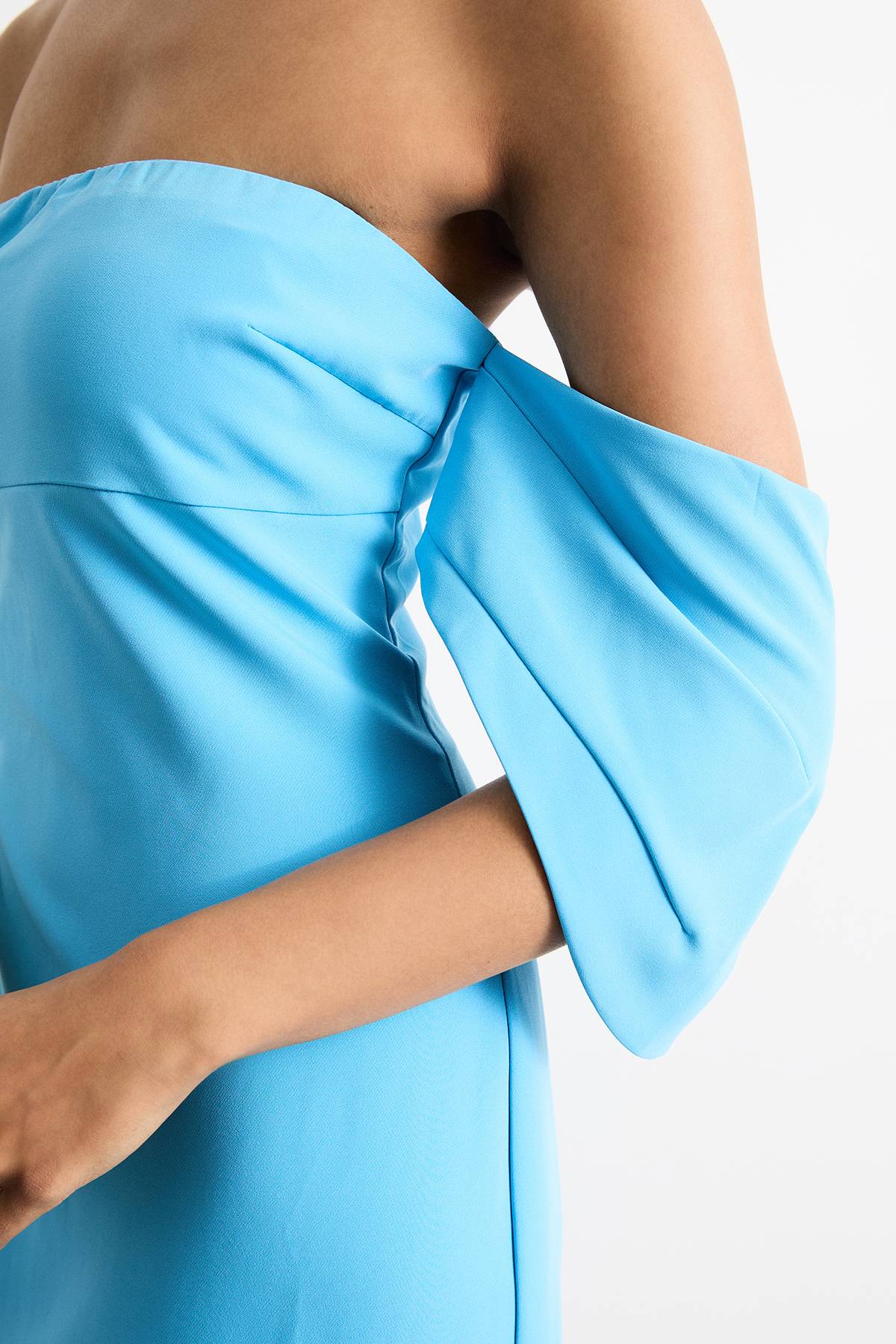 Warehouse Robe Midi Colonne Bardot en Crêpe Stretch