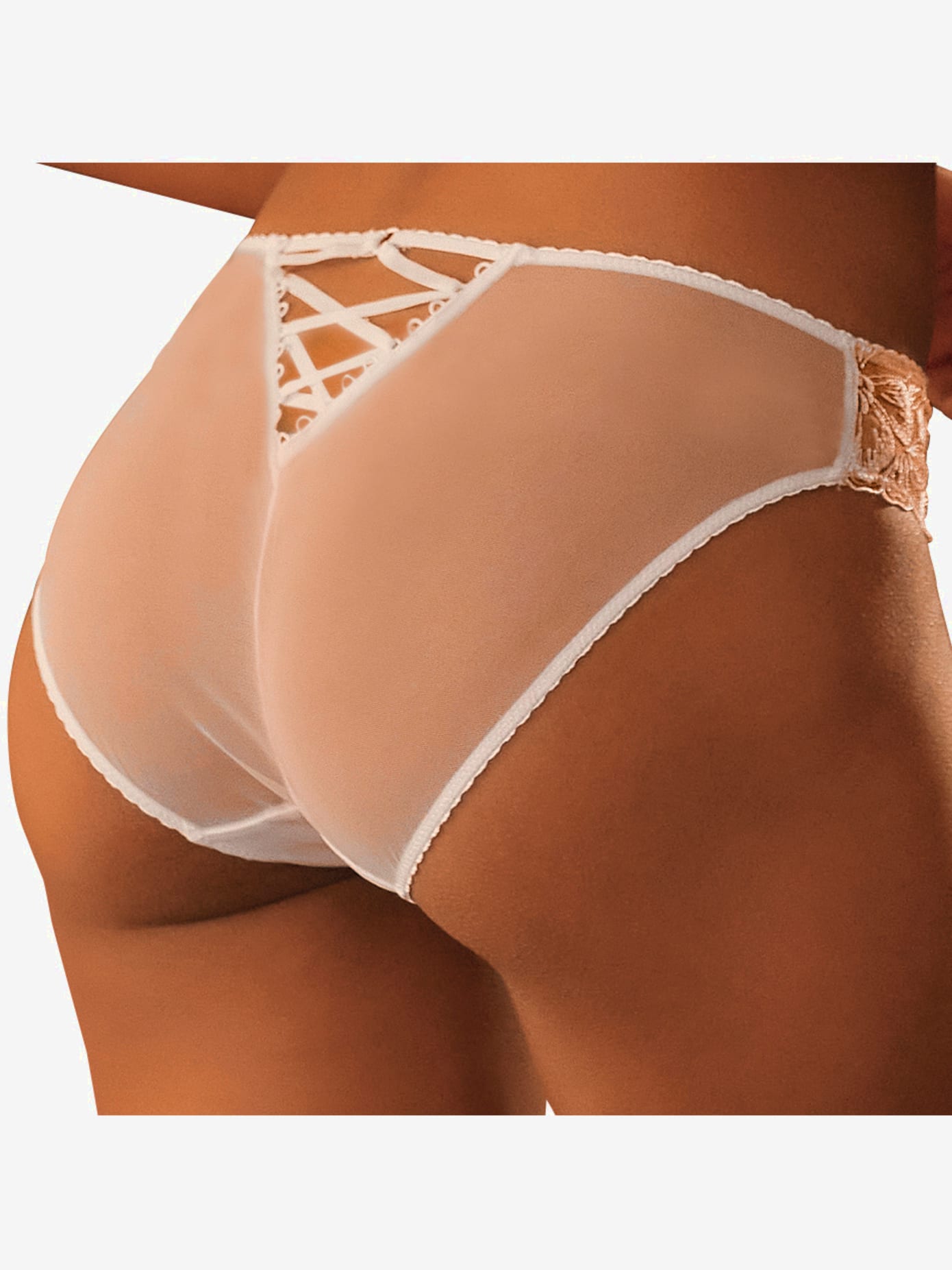 Tanga slip séduisant en sublime dentelle florale