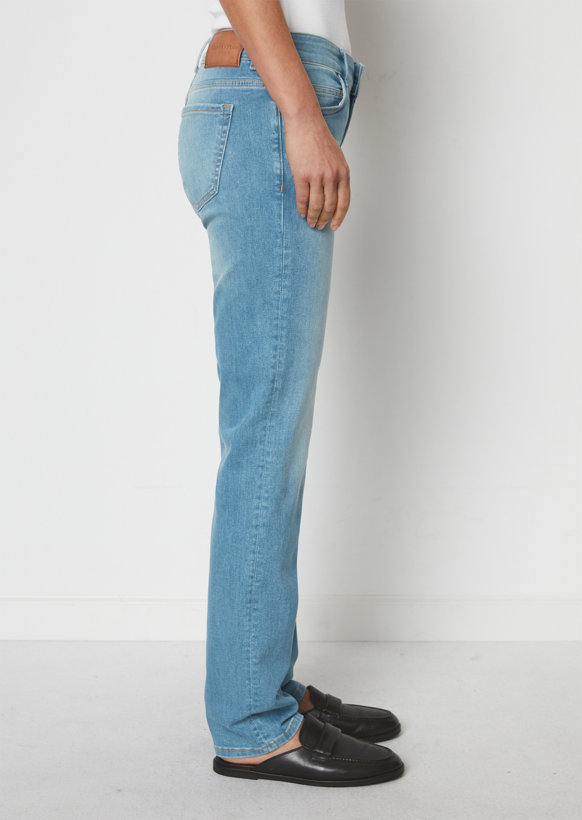 Jeans Modell ALBY straightaus Light Weight Stretch Denim