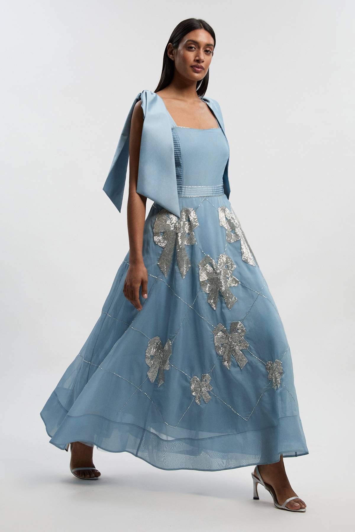 KarenMillen Robe de Bal Longue en Organdi à Bretelles avec Ornements de Cristaux