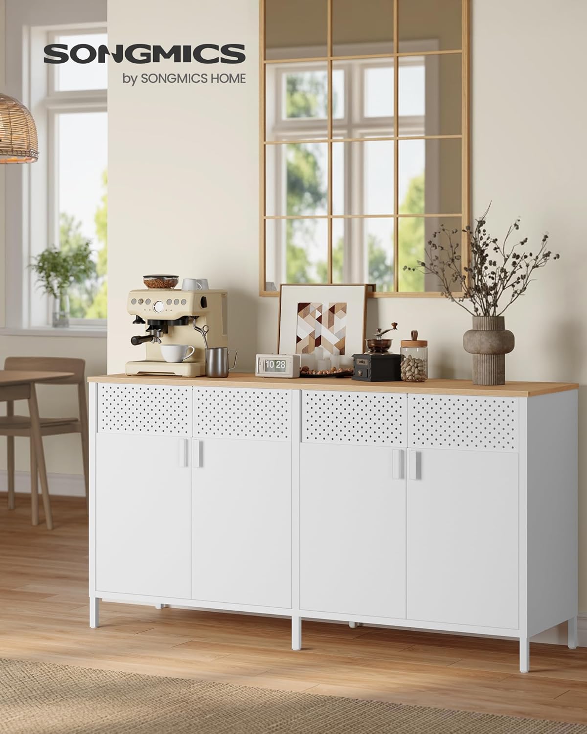 SONGMICS Aufbewahrungsschrank, Metallschrank, mit 4 Türen, Magnetverschluss, Verstellbarer Einlegeboden, Stahlgestell, 40 x 141 x 76 cm, wolkenweiß-eichenbeige LSC205WC01