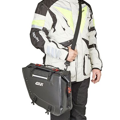 Sacoches cavalières Givi GRT718 (2 x 15 litres) Universel - Noir